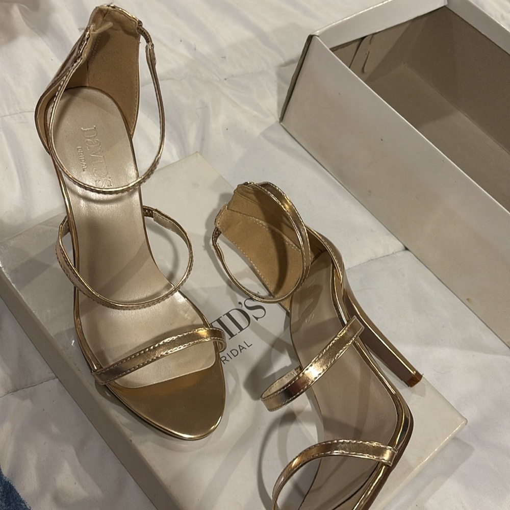 Shoes - Picture 3 of 3